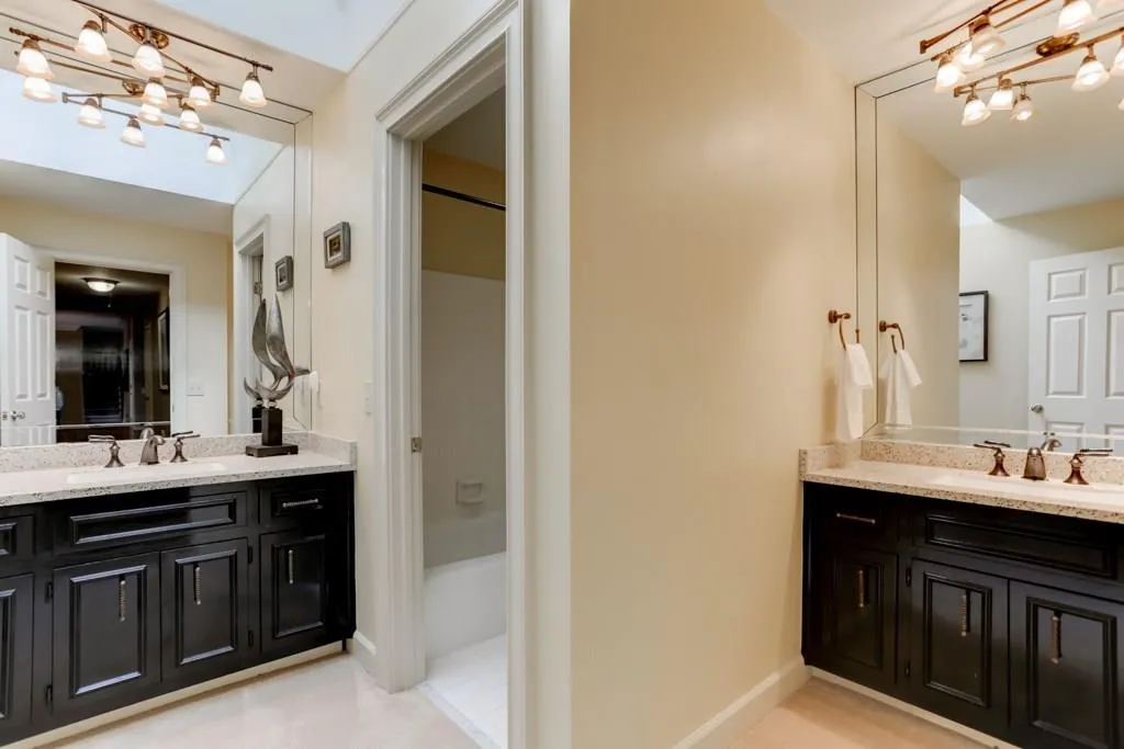 185 Grogans Landing, Sandy Springs, Georgia 30350, 6 Bedrooms Bedrooms, ,4 BathroomsBathrooms,Residential,Sold,185 Grogans Landing,6088493