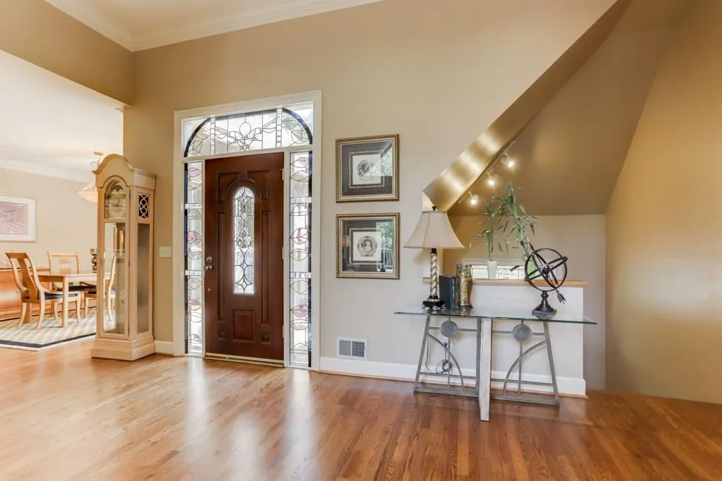 185 Grogans Landing, Sandy Springs, Georgia 30350, 6 Bedrooms Bedrooms, ,4 BathroomsBathrooms,Residential,Sold,185 Grogans Landing,6088493