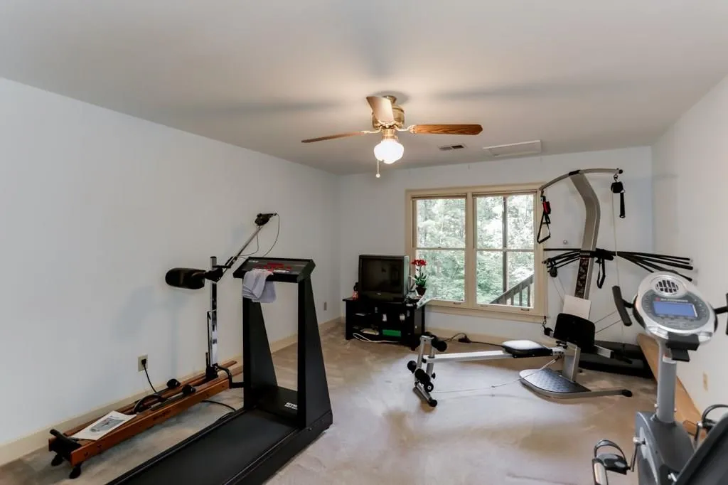 185 Grogans Landing, Sandy Springs, Georgia 30350, 6 Bedrooms Bedrooms, ,4 BathroomsBathrooms,Residential,Sold,185 Grogans Landing,6088493