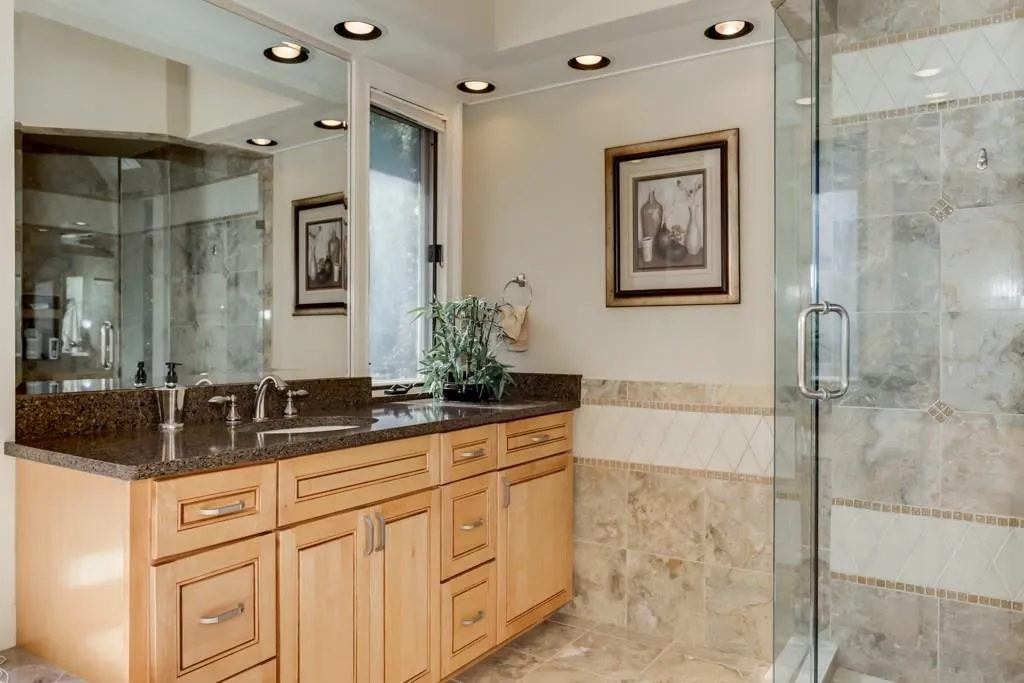 185 Grogans Landing, Sandy Springs, Georgia 30350, 6 Bedrooms Bedrooms, ,4 BathroomsBathrooms,Residential,Sold,185 Grogans Landing,6088493