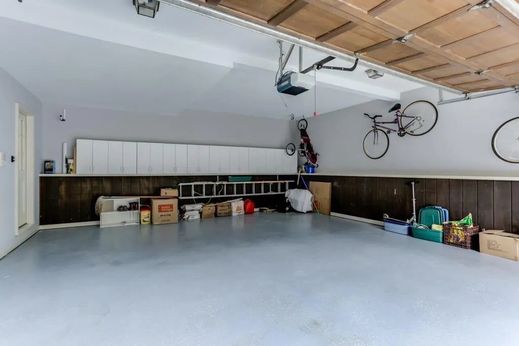 185 Grogans Landing, Sandy Springs, Georgia 30350, 6 Bedrooms Bedrooms, ,4 BathroomsBathrooms,Residential,Sold,185 Grogans Landing,6088493