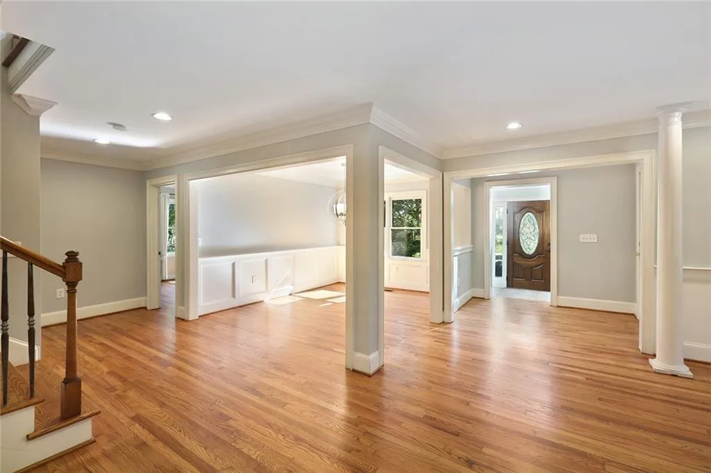 2224 Northside Drive Nw, Atlanta, Georgia 30305, 5 Bedrooms Bedrooms, ,3 BathroomsBathrooms,Residential,Sold,2224 Northside Drive Nw,5904504