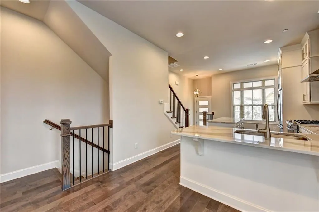 4347 Parkside Place, Atlanta, Georgia 30342, 2 Bedrooms Bedrooms, ,2 BathroomsBathrooms,Residential,Sold,4347 Parkside Place,6084250