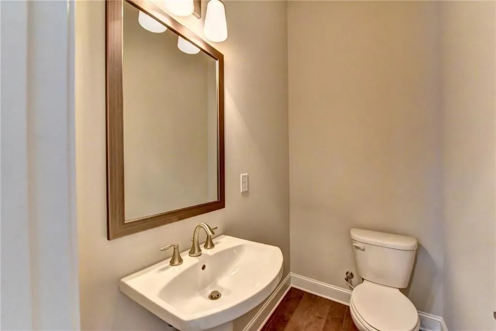 4347 Parkside Place, Atlanta, Georgia 30342, 2 Bedrooms Bedrooms, ,2 BathroomsBathrooms,Residential,Sold,4347 Parkside Place,6084250