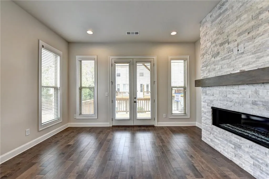 4347 Parkside Place, Atlanta, Georgia 30342, 2 Bedrooms Bedrooms, ,2 BathroomsBathrooms,Residential,Sold,4347 Parkside Place,6084250