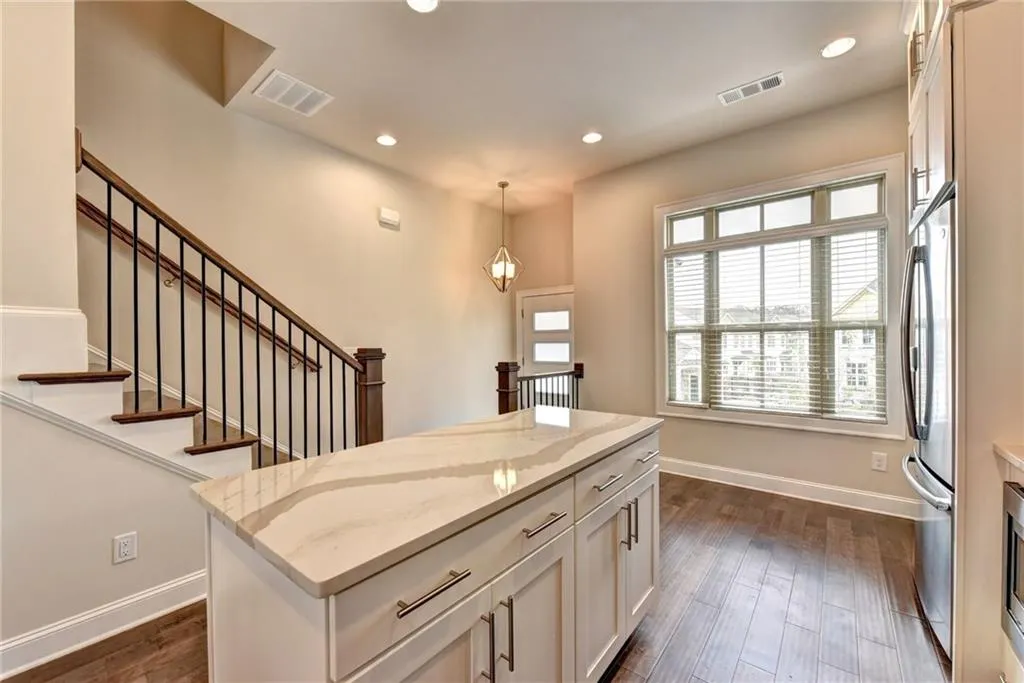4347 Parkside Place, Atlanta, Georgia 30342, 2 Bedrooms Bedrooms, ,2 BathroomsBathrooms,Residential,Sold,4347 Parkside Place,6084250