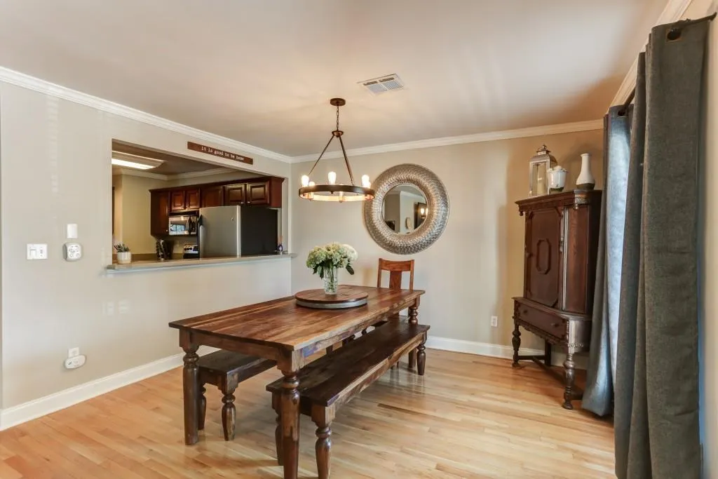 1601 Masons Creek Circle Unit 1601, Atlanta, Georgia 30350, 3 Bedrooms Bedrooms, ,2 BathroomsBathrooms,Residential,Sold,1601 Masons Creek Circle Unit 1601,6523720