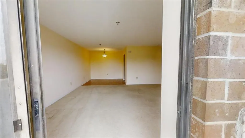 300 Johnson Ferry Road Ne Unit A801, Sandy Springs, Georgia 30328, 1 Bedroom Bedrooms, ,1 BathroomBathrooms,Residential,Sold,300 Johnson Ferry Road Ne Unit A801,7360973