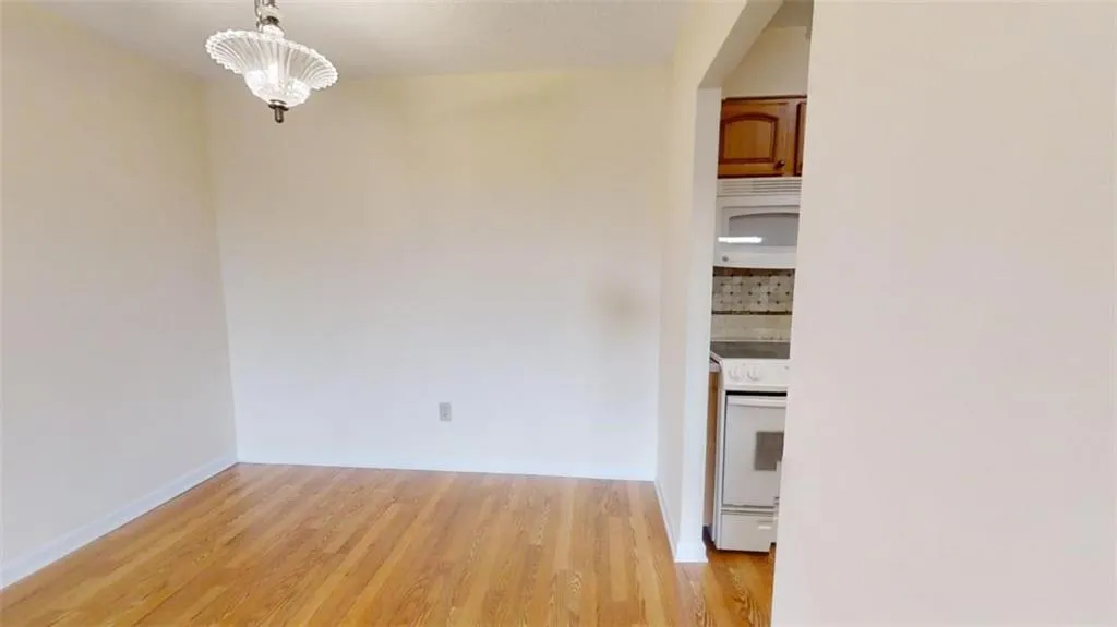 300 Johnson Ferry Road Ne Unit A801, Sandy Springs, Georgia 30328, 1 Bedroom Bedrooms, ,1 BathroomBathrooms,Residential,Sold,300 Johnson Ferry Road Ne Unit A801,7360973