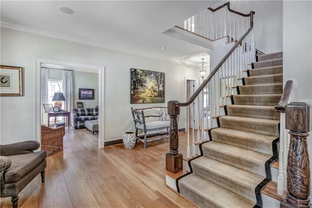 5205 Riverview Road, Atlanta, Georgia 30327, 5 Bedrooms Bedrooms, ,4 BathroomsBathrooms,Residential,Sold,5205 Riverview Road,6529031