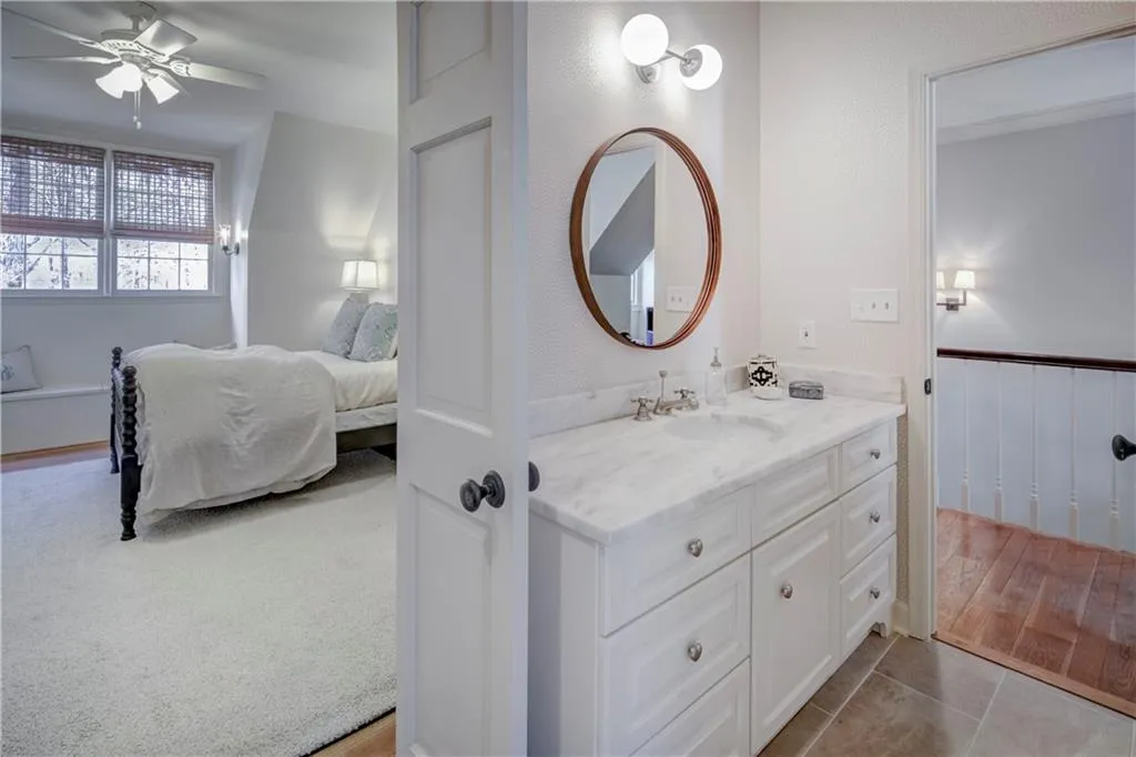 5205 Riverview Road, Atlanta, Georgia 30327, 5 Bedrooms Bedrooms, ,4 BathroomsBathrooms,Residential,Sold,5205 Riverview Road,6529031