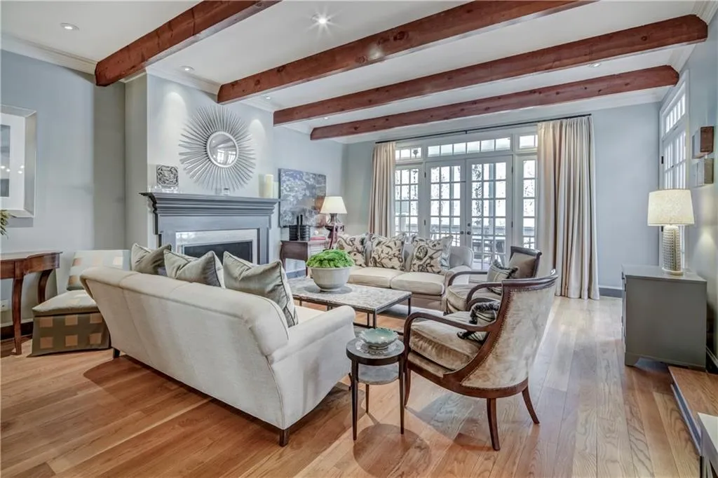 5205 Riverview Road, Atlanta, Georgia 30327, 5 Bedrooms Bedrooms, ,4 BathroomsBathrooms,Residential,Sold,5205 Riverview Road,6529031