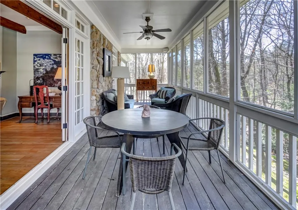 5205 Riverview Road, Atlanta, Georgia 30327, 5 Bedrooms Bedrooms, ,4 BathroomsBathrooms,Residential,Sold,5205 Riverview Road,6529031