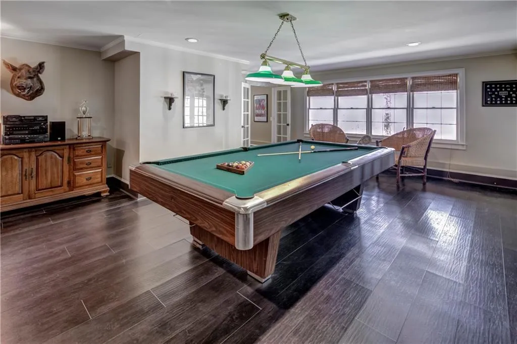 5205 Riverview Road, Atlanta, Georgia 30327, 5 Bedrooms Bedrooms, ,4 BathroomsBathrooms,Residential,Sold,5205 Riverview Road,6529031