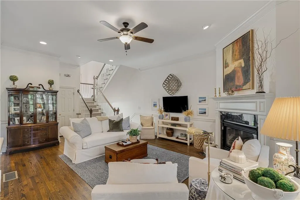 2311 English Ivy Court Se, Atlanta, Georgia 30339, 3 Bedrooms Bedrooms, 0 ,3 BathroomsBathrooms,Residential,Sold,2311 English Ivy Court Se,7676401