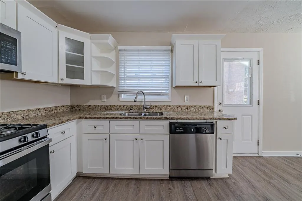 491 Elbridge Drive Nw, Atlanta, Georgia 30318, 4 Bedrooms Bedrooms, ,2 BathroomsBathrooms,Residential,For Sale,491 Elbridge Drive Nw,7509441