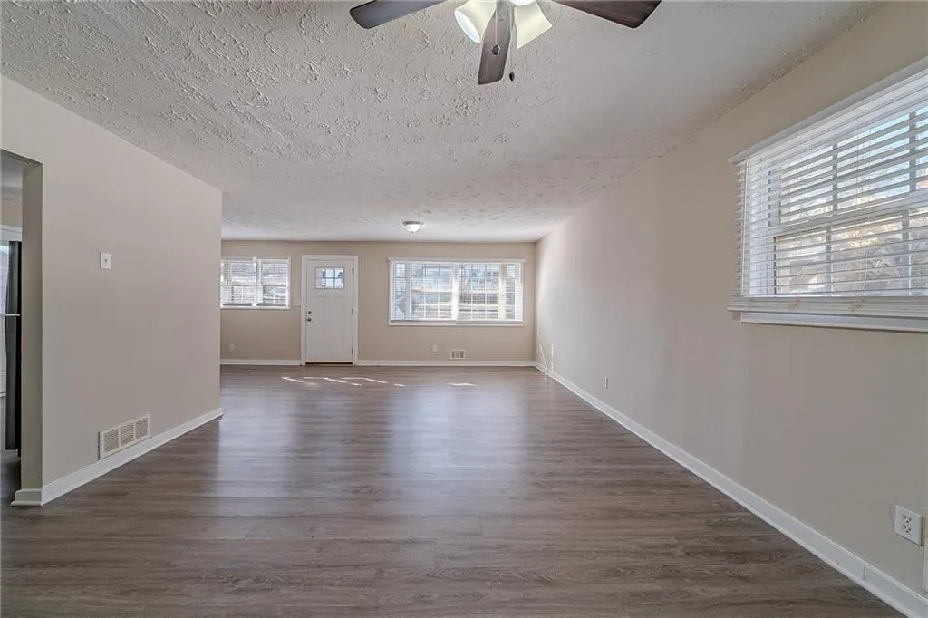 491 Elbridge Drive Nw, Atlanta, Georgia 30318, 4 Bedrooms Bedrooms, ,2 BathroomsBathrooms,Residential,For Sale,491 Elbridge Drive Nw,7509441