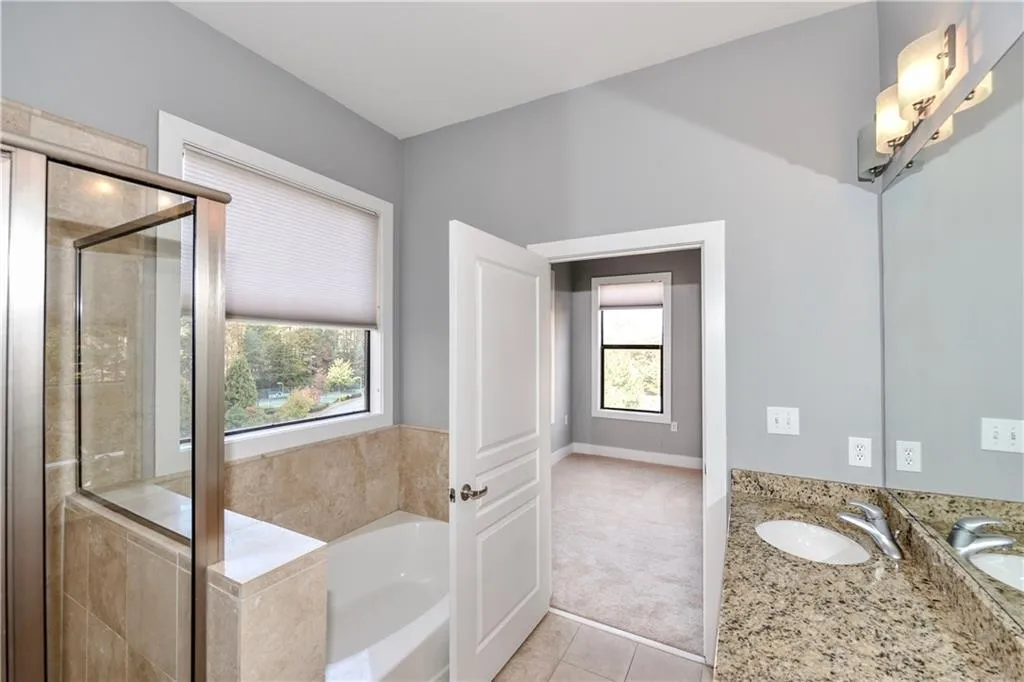 799 Hammond Drive Unit 411, Sandy Springs, Georgia 30328, 2 Bedrooms Bedrooms, ,2 BathroomsBathrooms,Residential,Sold,799 Hammond Drive Unit 411,5776490