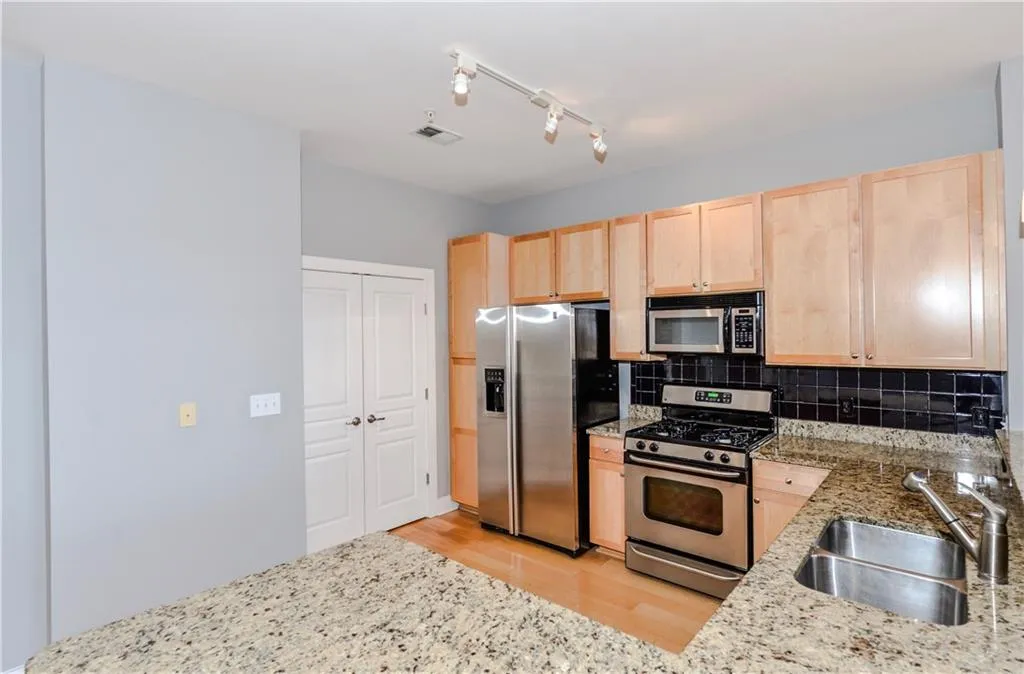 799 Hammond Drive Unit 411, Sandy Springs, Georgia 30328, 2 Bedrooms Bedrooms, ,2 BathroomsBathrooms,Residential,Sold,799 Hammond Drive Unit 411,5776490