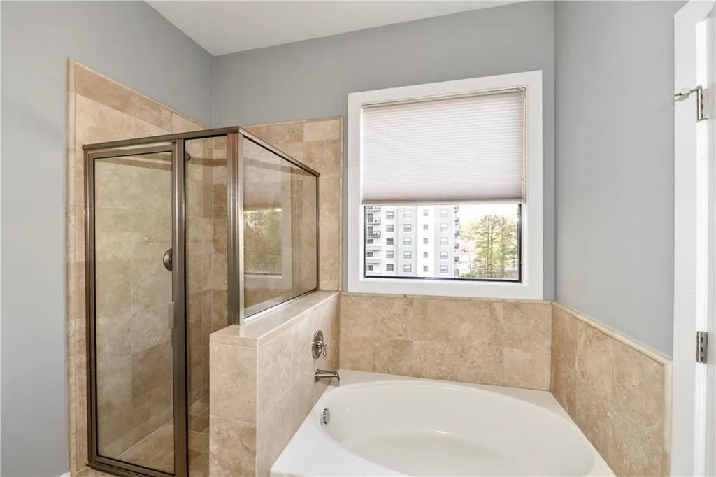 799 Hammond Drive Unit 411, Sandy Springs, Georgia 30328, 2 Bedrooms Bedrooms, ,2 BathroomsBathrooms,Residential,Sold,799 Hammond Drive Unit 411,5776490