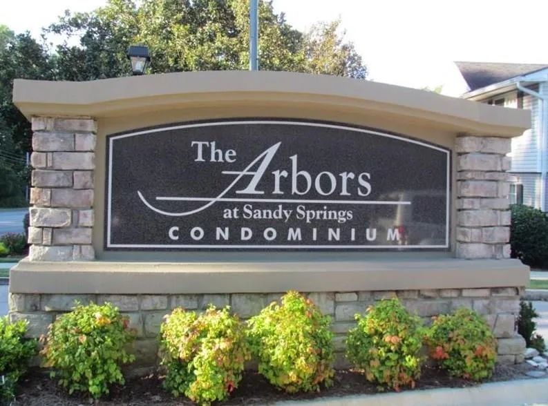 6940 Roswell Road Unit 2c, Atlanta, Georgia 30328, 1 Bedroom Bedrooms, ,1 BathroomBathrooms,Residential,Sold,6940 Roswell Road Unit 2c,5617817