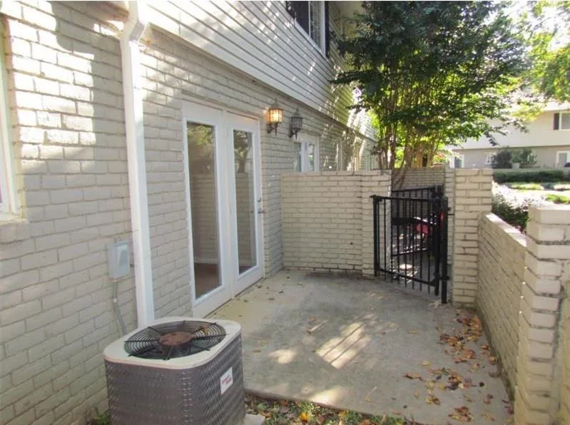 6940 Roswell Road Unit 2c, Atlanta, Georgia 30328, 1 Bedroom Bedrooms, ,1 BathroomBathrooms,Residential,Sold,6940 Roswell Road Unit 2c,5617817