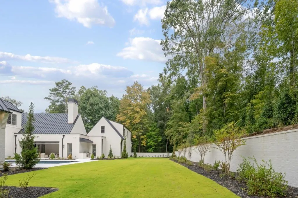 4845 Jett Road, Atlanta, Georgia 30327, 6 Bedrooms Bedrooms, 0 ,6 BathroomsBathrooms,Residential,For Sale,4845 Jett Road,7849470
