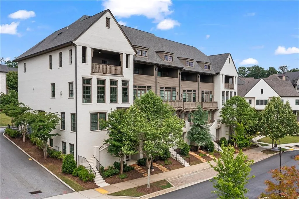 6763 Encore Boulevard, Atlanta, Georgia 30328, 4 Bedrooms Bedrooms, ,4 BathroomsBathrooms,Residential,Sold,6763 Encore Boulevard,7577109