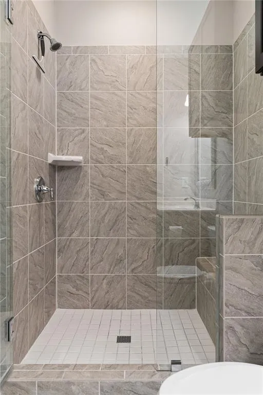 6763 Encore Boulevard, Atlanta, Georgia 30328, 4 Bedrooms Bedrooms, ,4 BathroomsBathrooms,Residential,Sold,6763 Encore Boulevard,7577109