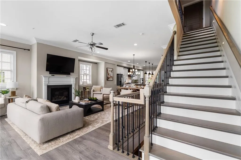 6763 Encore Boulevard, Atlanta, Georgia 30328, 4 Bedrooms Bedrooms, ,4 BathroomsBathrooms,Residential,Sold,6763 Encore Boulevard,7577109