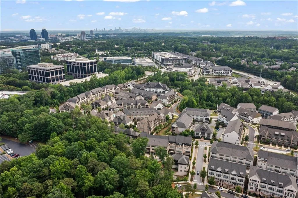 6763 Encore Boulevard, Atlanta, Georgia 30328, 4 Bedrooms Bedrooms, ,4 BathroomsBathrooms,Residential,Sold,6763 Encore Boulevard,7577109