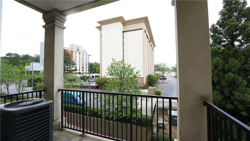 799 Hammond Drive Unit 119, Sandy Springs, Georgia 30328, 2 Bedrooms Bedrooms, ,2 BathroomsBathrooms,Residential,Sold,799 Hammond Drive Unit 119,7038761