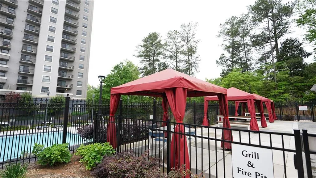799 Hammond Drive Unit 119, Sandy Springs, Georgia 30328, 2 Bedrooms Bedrooms, ,2 BathroomsBathrooms,Residential,Sold,799 Hammond Drive Unit 119,7038761