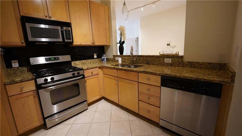 799 Hammond Drive Unit 119, Sandy Springs, Georgia 30328, 2 Bedrooms Bedrooms, ,2 BathroomsBathrooms,Residential,Sold,799 Hammond Drive Unit 119,7038761
