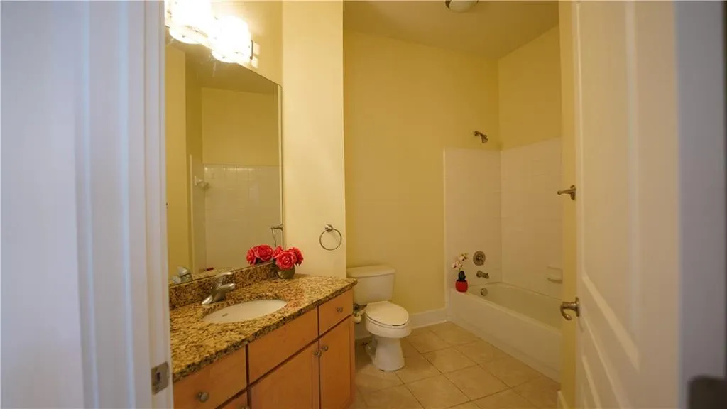 799 Hammond Drive Unit 119, Sandy Springs, Georgia 30328, 2 Bedrooms Bedrooms, ,2 BathroomsBathrooms,Residential,Sold,799 Hammond Drive Unit 119,7038761