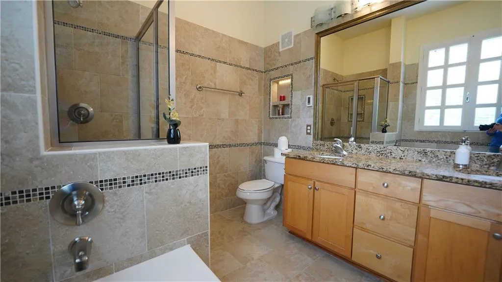 799 Hammond Drive Unit 119, Sandy Springs, Georgia 30328, 2 Bedrooms Bedrooms, ,2 BathroomsBathrooms,Residential,Sold,799 Hammond Drive Unit 119,7038761