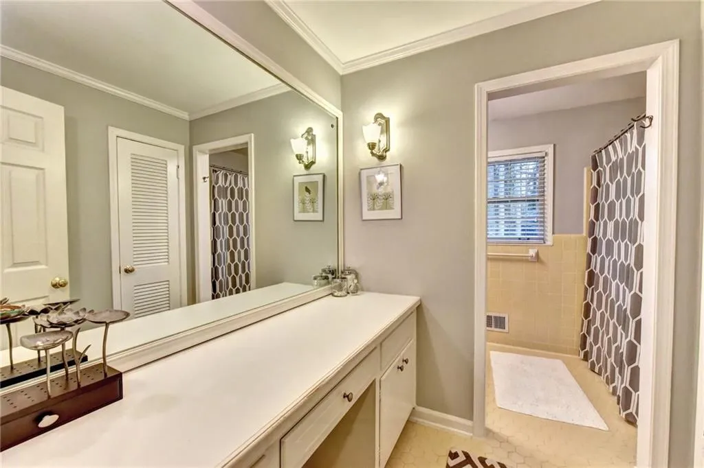 7275 Duncourtney Drive, Atlanta, Georgia 30328, 4 Bedrooms Bedrooms, ,3 BathroomsBathrooms,Residential,Sold,7275 Duncourtney Drive,5816099