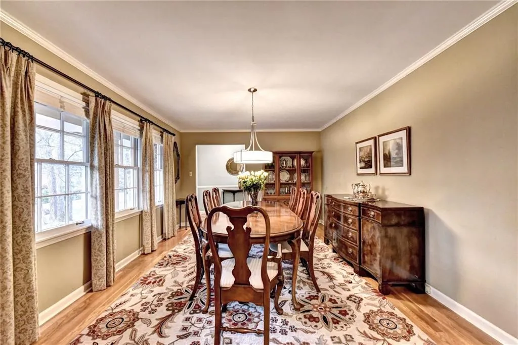 7275 Duncourtney Drive, Atlanta, Georgia 30328, 4 Bedrooms Bedrooms, ,3 BathroomsBathrooms,Residential,Sold,7275 Duncourtney Drive,5816099