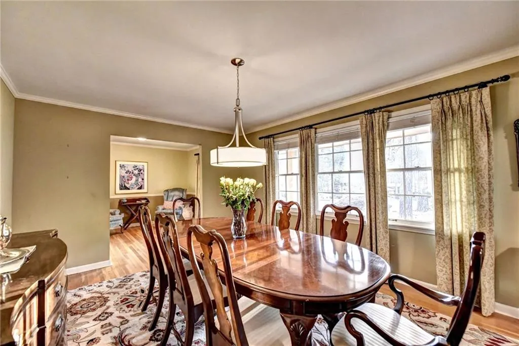 7275 Duncourtney Drive, Atlanta, Georgia 30328, 4 Bedrooms Bedrooms, ,3 BathroomsBathrooms,Residential,Sold,7275 Duncourtney Drive,5816099