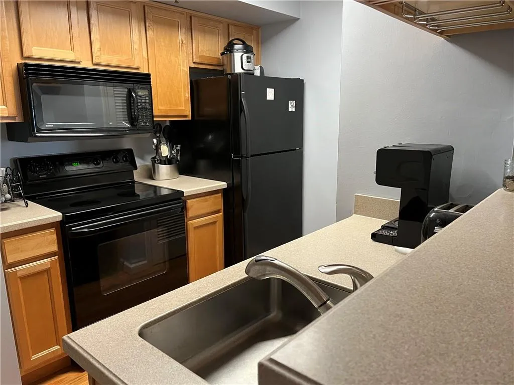 795 Hammond Drive Unit 1803, Atlanta, Georgia 30328, 1 Bedroom Bedrooms, ,1 BathroomBathrooms,Residential,Sold,795 Hammond Drive Unit 1803,7039474