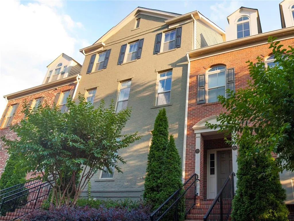 224 Le Gran View Ne Unit 224, Sandy Springs, Georgia 30328, 3 Bedrooms Bedrooms, ,2 BathroomsBathrooms,Residential,Sold,224 Le Gran View Ne Unit 224,5602788