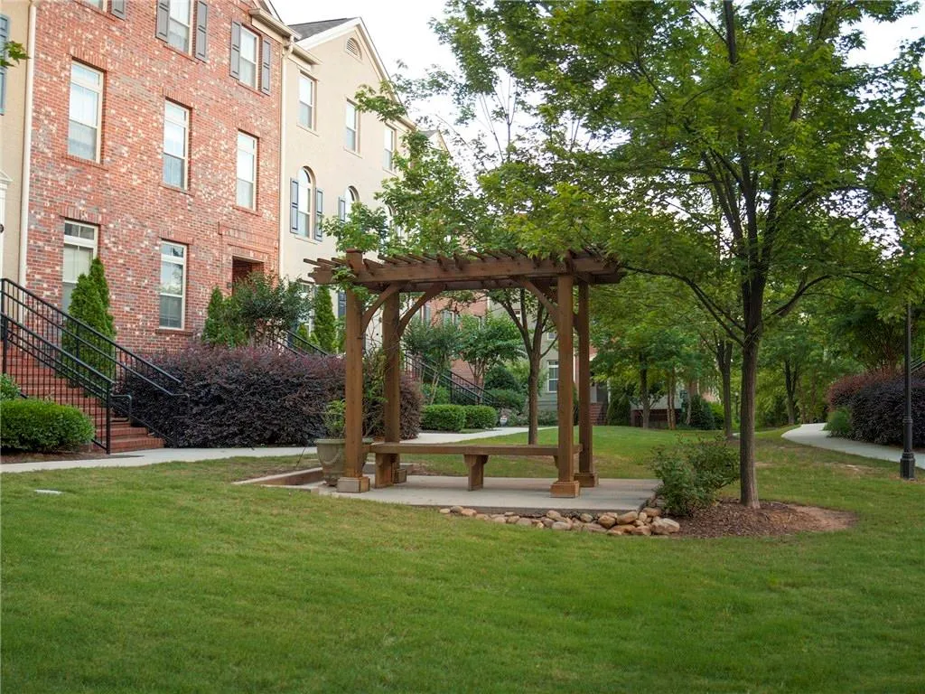 224 Le Gran View Ne Unit 224, Sandy Springs, Georgia 30328, 3 Bedrooms Bedrooms, ,2 BathroomsBathrooms,Residential,Sold,224 Le Gran View Ne Unit 224,5602788