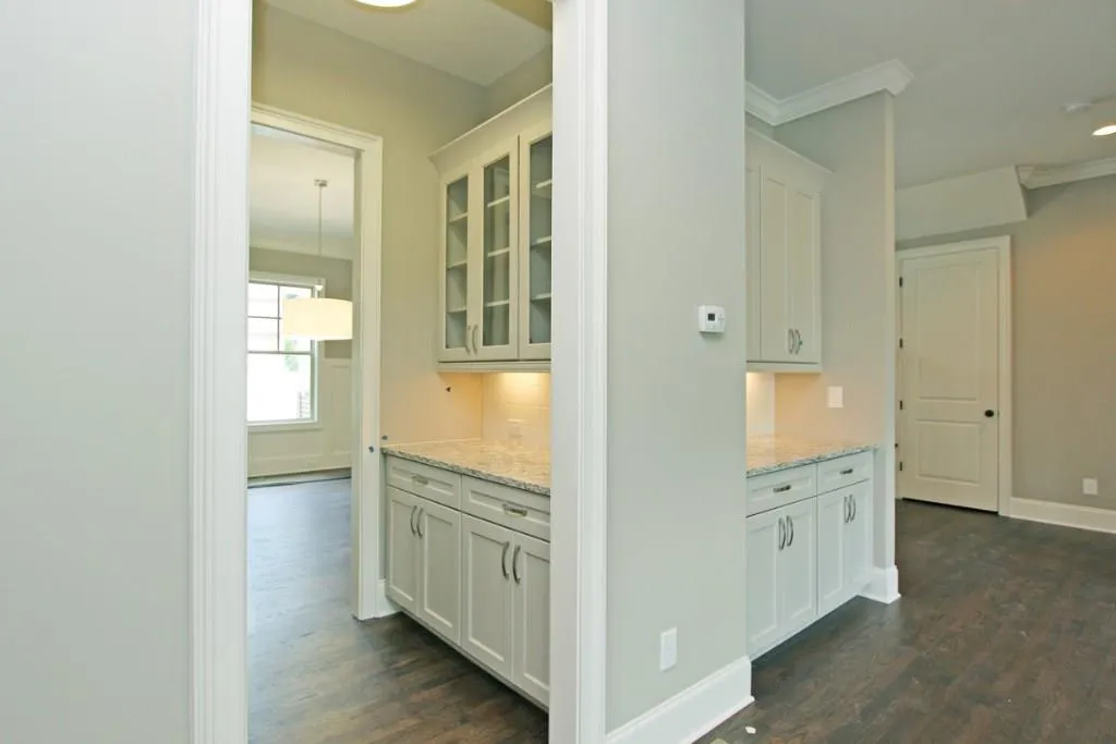 1010 Preswyck Way, Sandy Springs, Georgia 30328, 5 Bedrooms Bedrooms, ,4 BathroomsBathrooms,Residential,Sold,1010 Preswyck Way,5399560