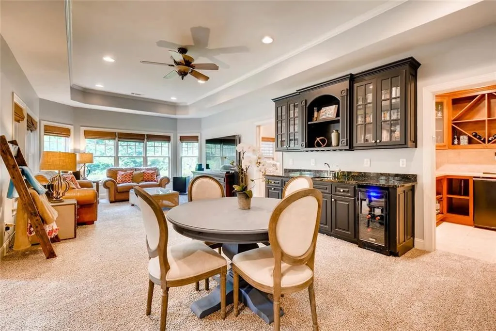 160 Trimble Crest Drive, Atlanta, Georgia 30342, 6 Bedrooms Bedrooms, ,5 BathroomsBathrooms,Residential,Sold,160 Trimble Crest Drive,5951771