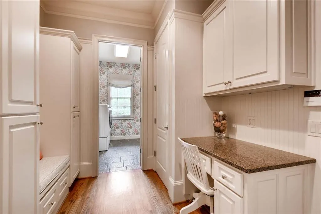 160 Trimble Crest Drive, Atlanta, Georgia 30342, 6 Bedrooms Bedrooms, ,5 BathroomsBathrooms,Residential,Sold,160 Trimble Crest Drive,5951771