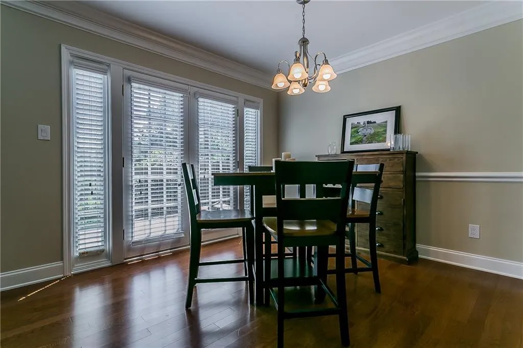 6980 Roswell Road Unit B7, Atlanta, Georgia 30328, 2 Bedrooms Bedrooms, ,2 BathroomsBathrooms,Residential,Sold,6980 Roswell Road Unit B7,6109523