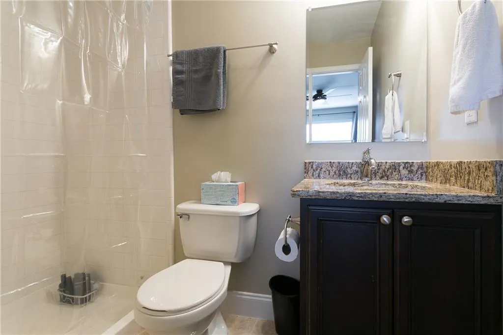6980 Roswell Road Unit B7, Atlanta, Georgia 30328, 2 Bedrooms Bedrooms, ,2 BathroomsBathrooms,Residential,Sold,6980 Roswell Road Unit B7,6109523