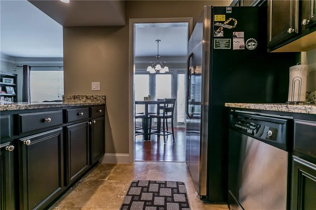 6980 Roswell Road Unit B7, Atlanta, Georgia 30328, 2 Bedrooms Bedrooms, ,2 BathroomsBathrooms,Residential,Sold,6980 Roswell Road Unit B7,6109523