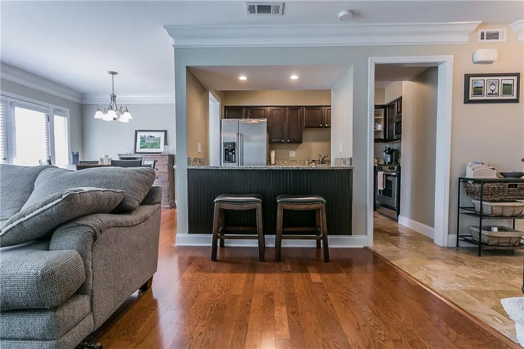 6980 Roswell Road Unit B7, Atlanta, Georgia 30328, 2 Bedrooms Bedrooms, ,2 BathroomsBathrooms,Residential,Sold,6980 Roswell Road Unit B7,6109523
