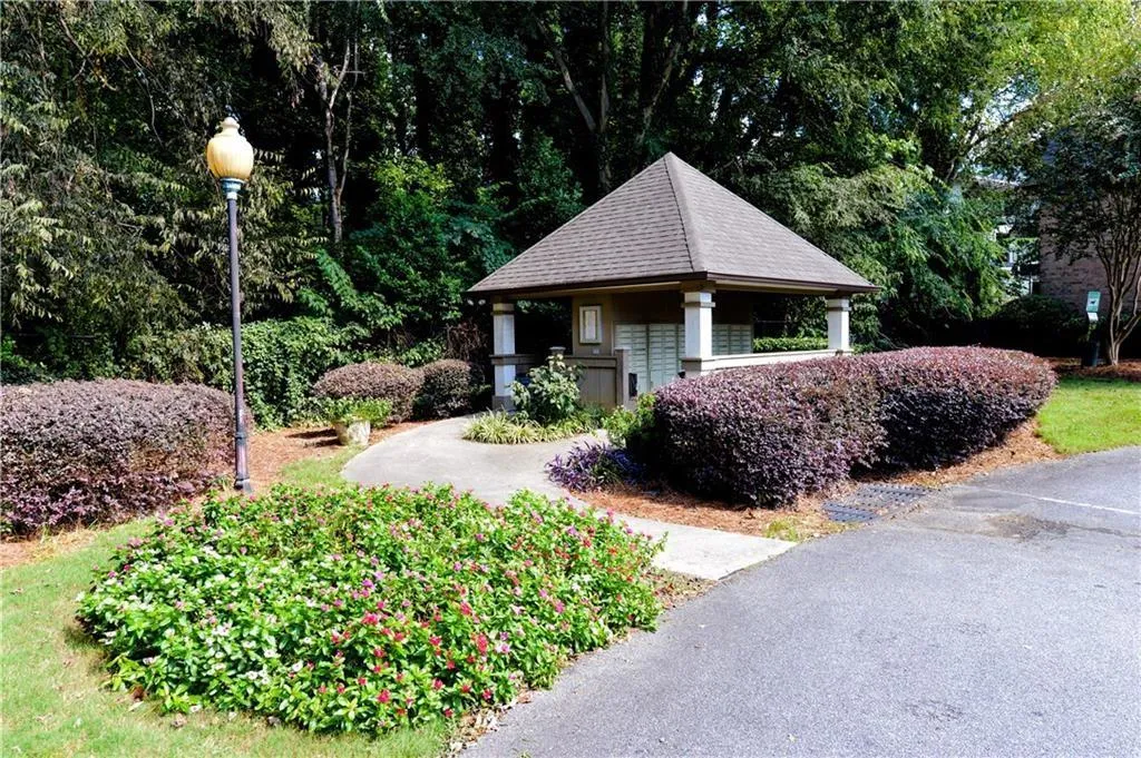 6980 Roswell Road Unit B7, Atlanta, Georgia 30328, 2 Bedrooms Bedrooms, ,2 BathroomsBathrooms,Residential,Sold,6980 Roswell Road Unit B7,6109523